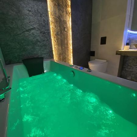Silver Shine Jacuzzi クラクフ エクステリア 写真